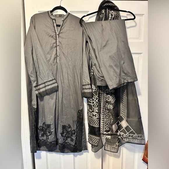 Pakistani Indian shalwar kameez - Picture 4 of 6